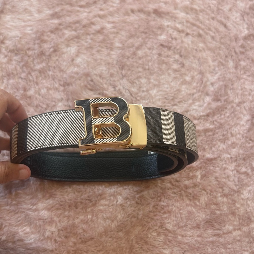 Brown & Gold Burberry Belt 120”